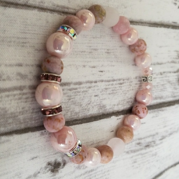 Pink crazy lace agate beaded stretch bracelet - Picture 2 of 8